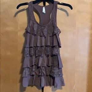 ⭐️ Cute brown tank top ⭐️